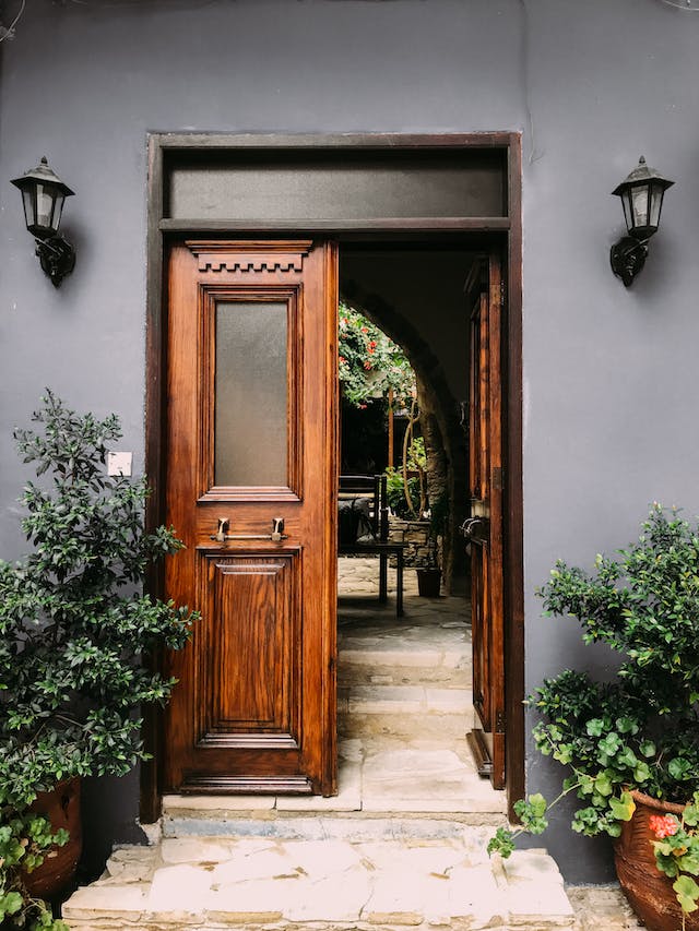 wooden-entry-doors-installation-and-replacement-in-edgewater-florida